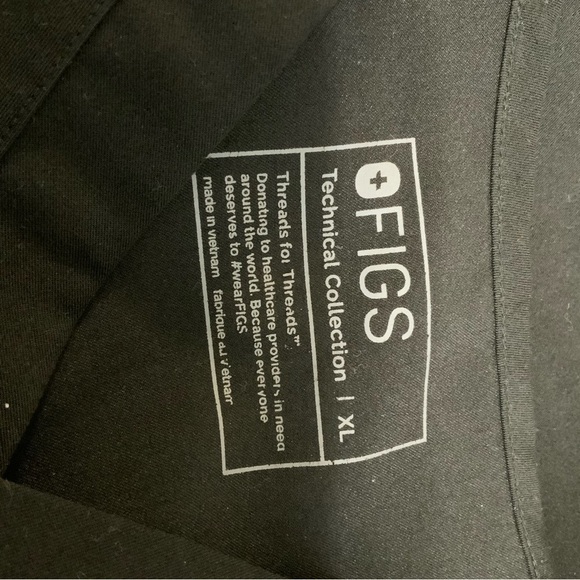 LEON Three Pocket Scrub Top Classic Black. Size XL. - Picture 7 of 7